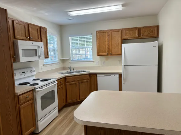 $1,700 | 3041 Camelliawood Circle East, Tallahassee, FL 32301