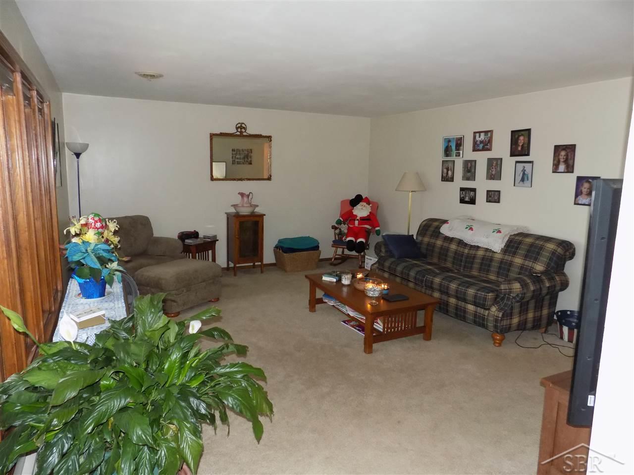 12737 East Washington Road Reese, MI 48757 - Photo 8 of 22 50002550-7.JPG