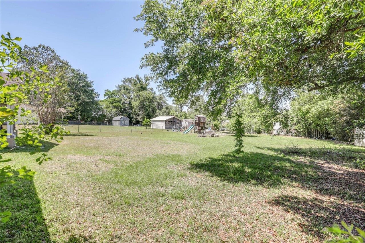 4210 Camden Road Tallahassee, FL 32303 - Photo 34 of 41