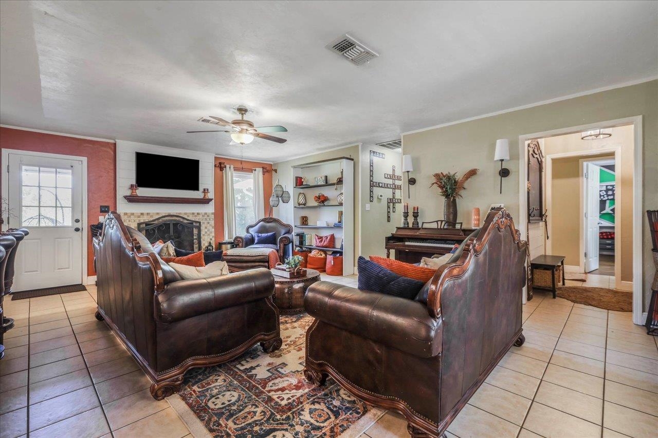 4210 Camden Road Tallahassee, FL 32303 - Photo 4 of 41