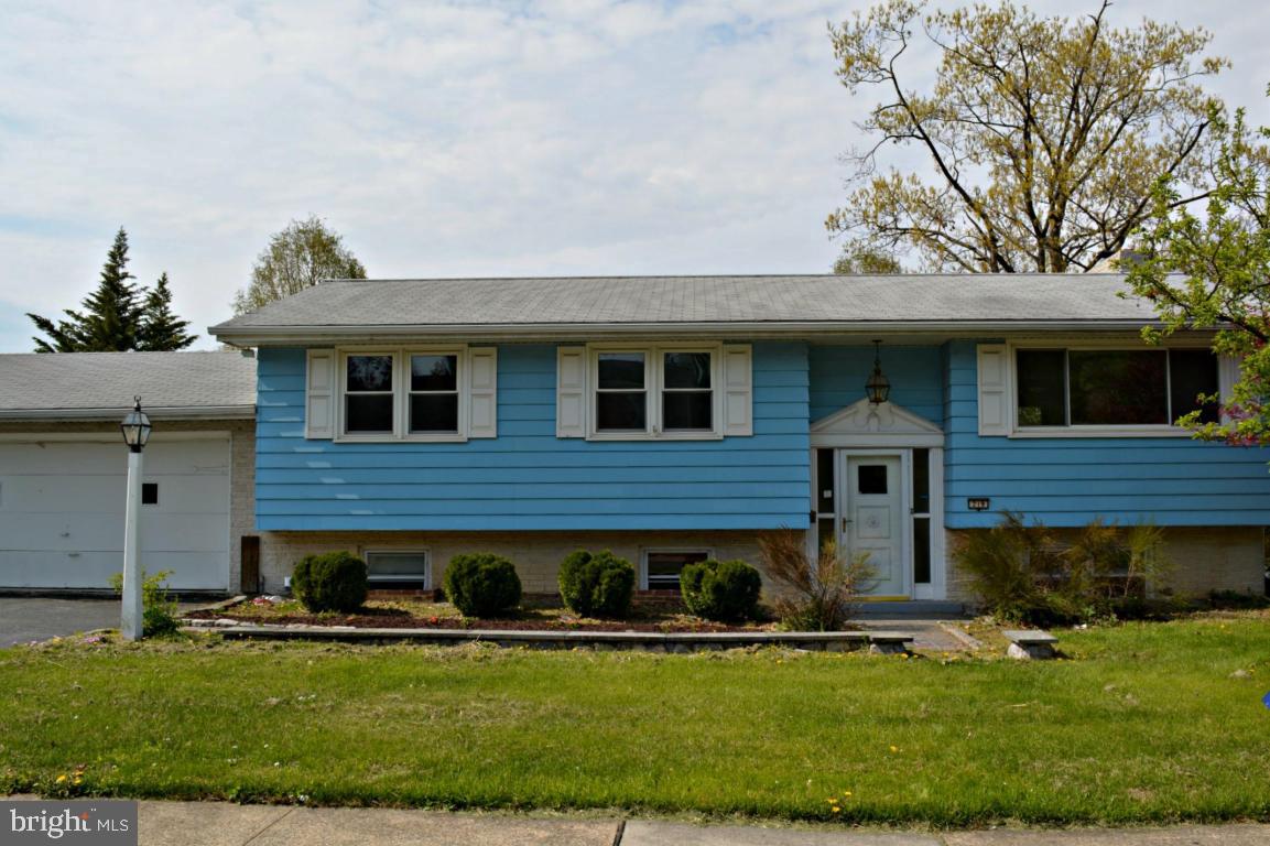 219 Swarthmore Drive Lititz, PA 17543 - Photo 1 of 11