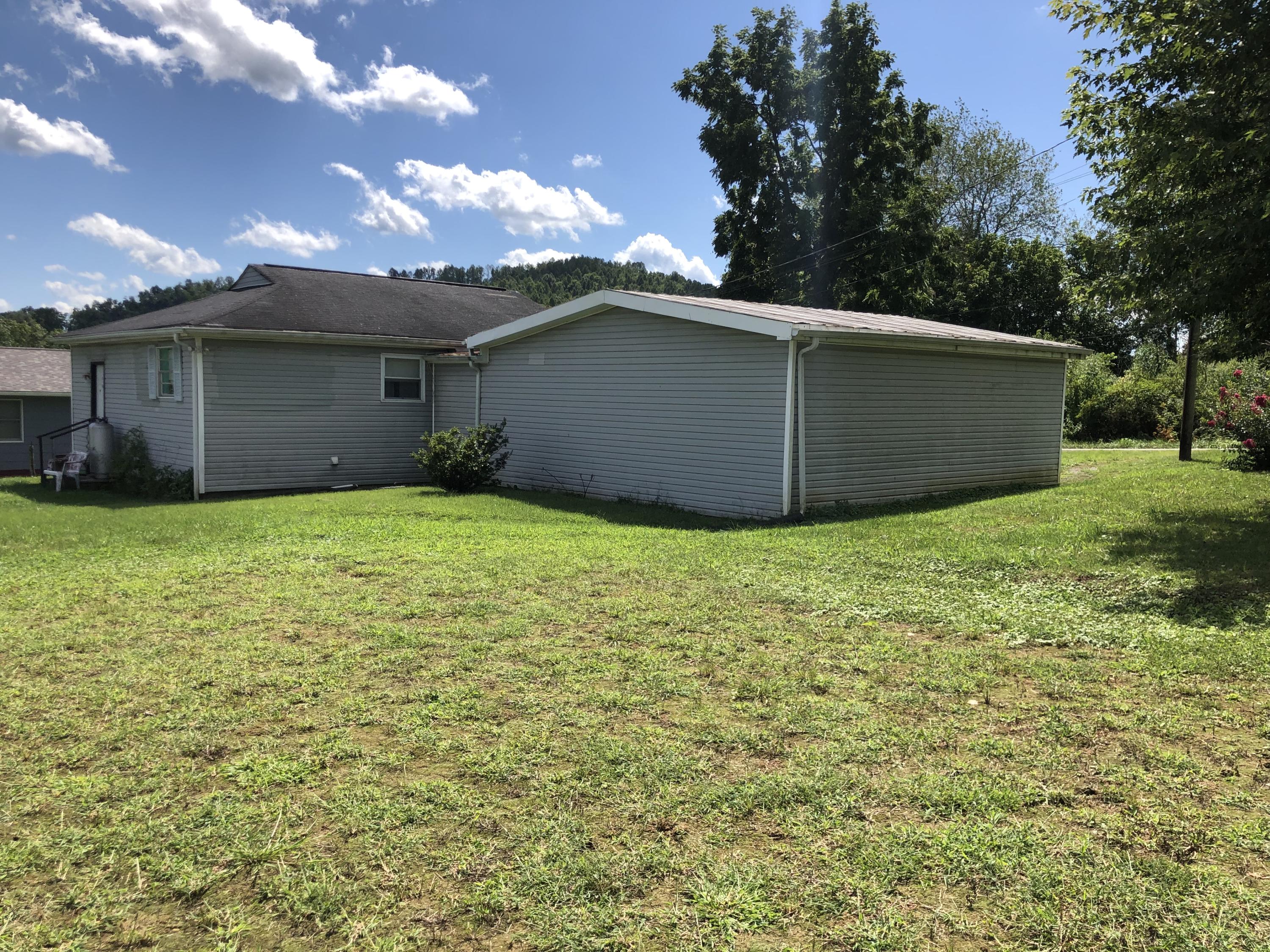 216 Beatty Road Rose Hill, VA 24281 - Photo 5 of 21 0913DD2C-6AA5-4F21-9BC6-838870A25E99