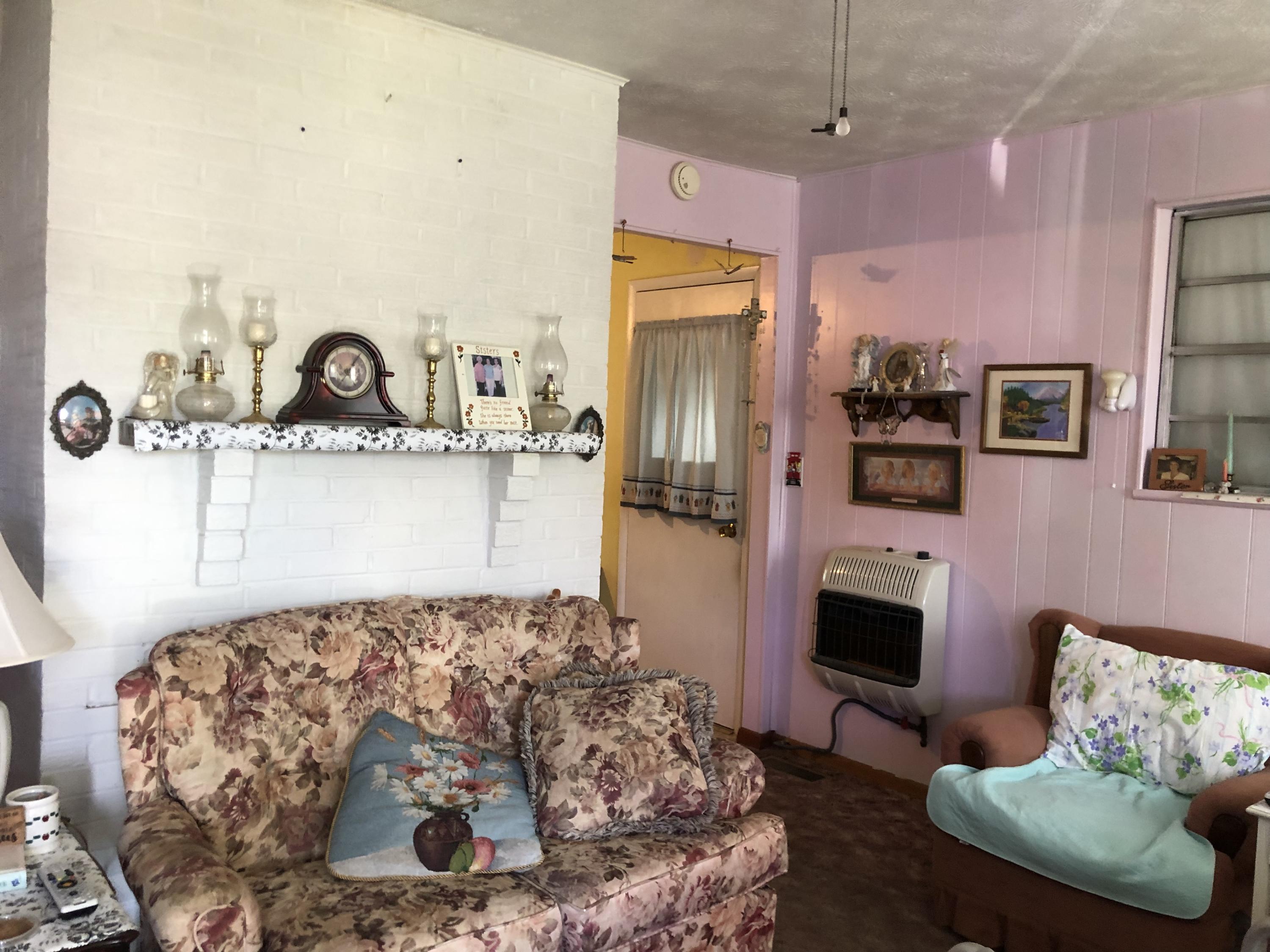 216 Beatty Road Rose Hill, VA 24281 - Photo 10 of 21 6E40A2CB-7906-41AB-8BC2-F49D2E17167E