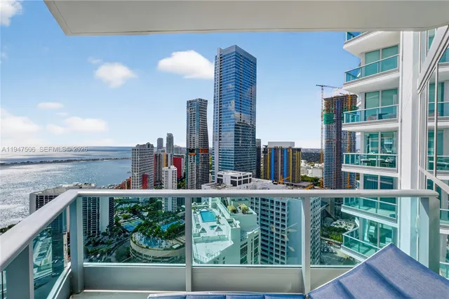 $4,500,000 | 1331 Brickell Bay Drive, Unit 3811, Miami, FL 33131