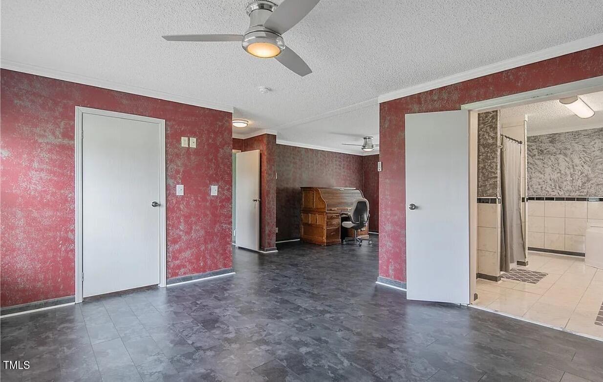 2455 McLean Chapel Church Road Bunnlevel, NC 28323 - Photo 12 of 21 a view of a livingroom with a gallery