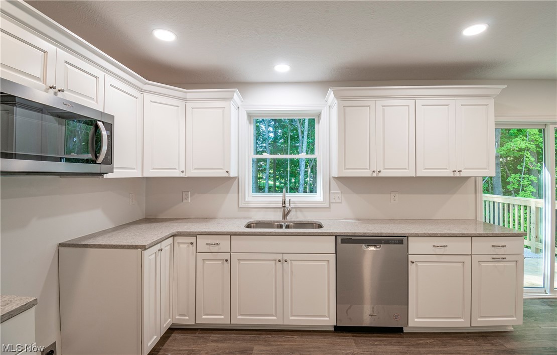 1568 Graham Road Silver Lake, OH 44224 - Photo 7 of 34