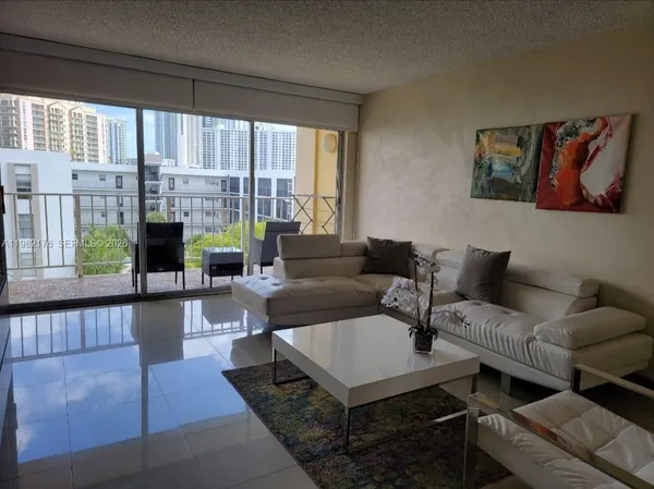 $3,500 | 200 178th Drive, Unit 605, Sunny Isles Beach, FL 33160