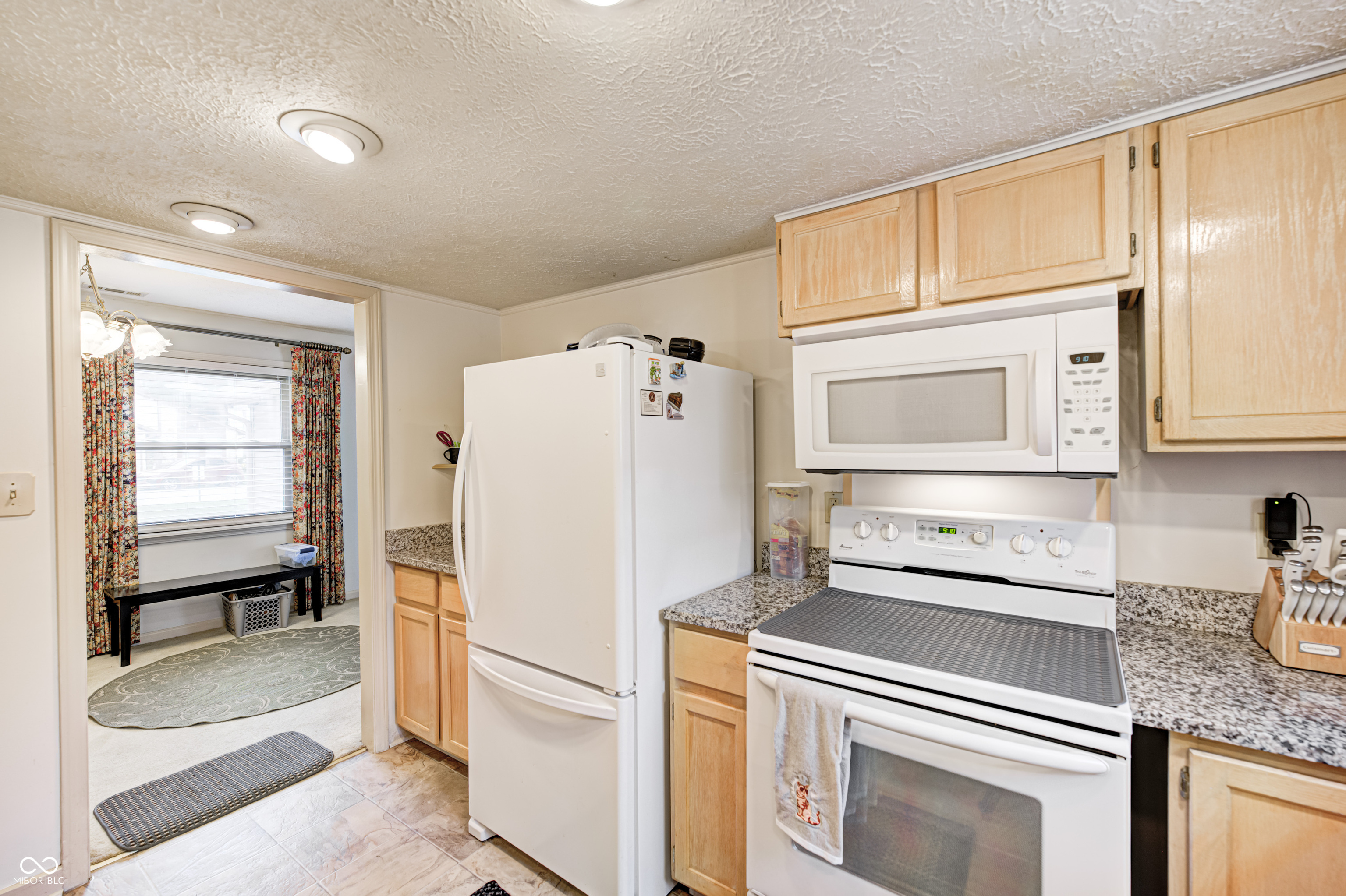 7724 Eagle Valley Pass Indianapolis, IN 46214 - Photo 13 of 37