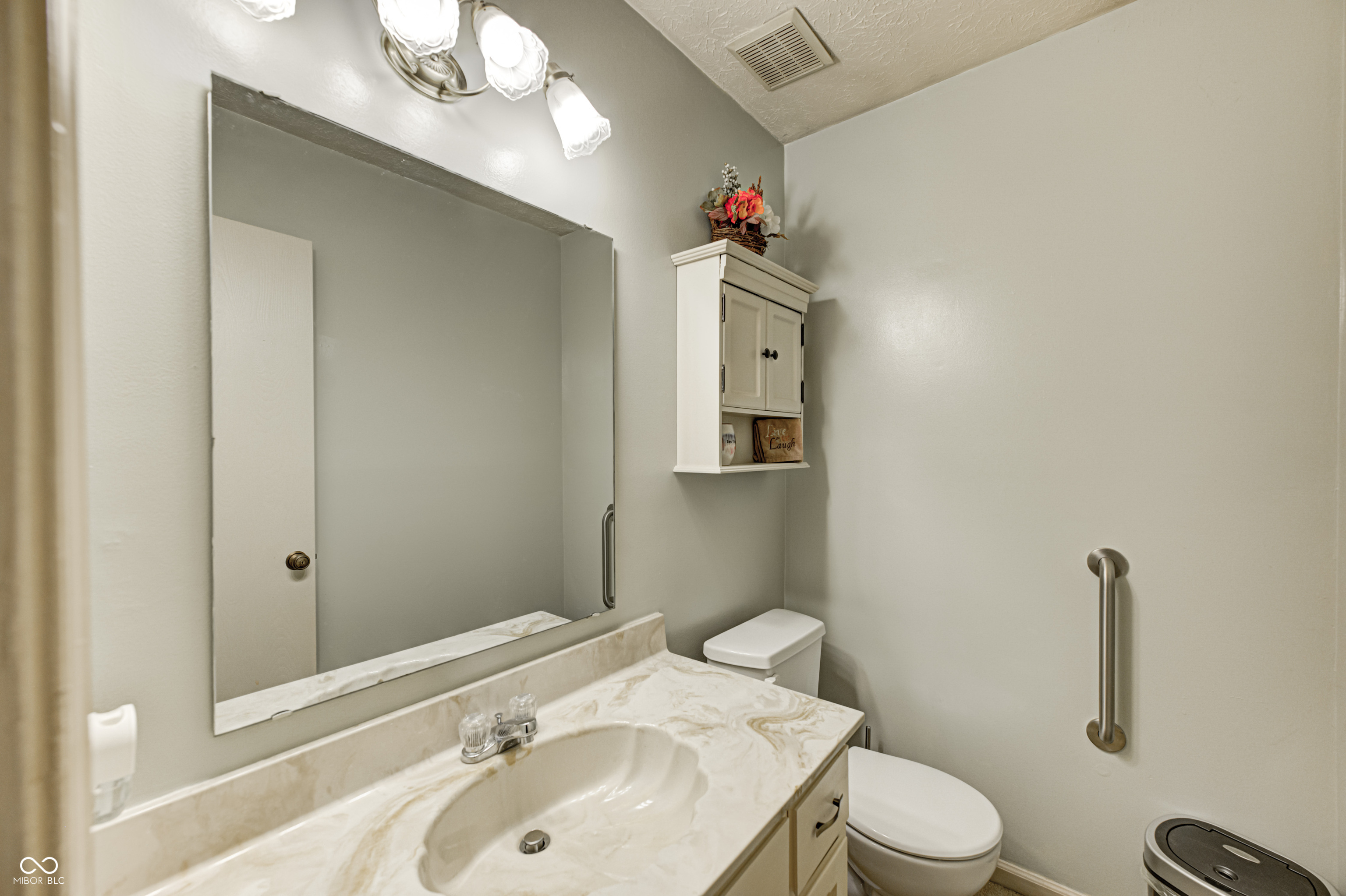 7724 Eagle Valley Pass Indianapolis, IN 46214 - Photo 17 of 37