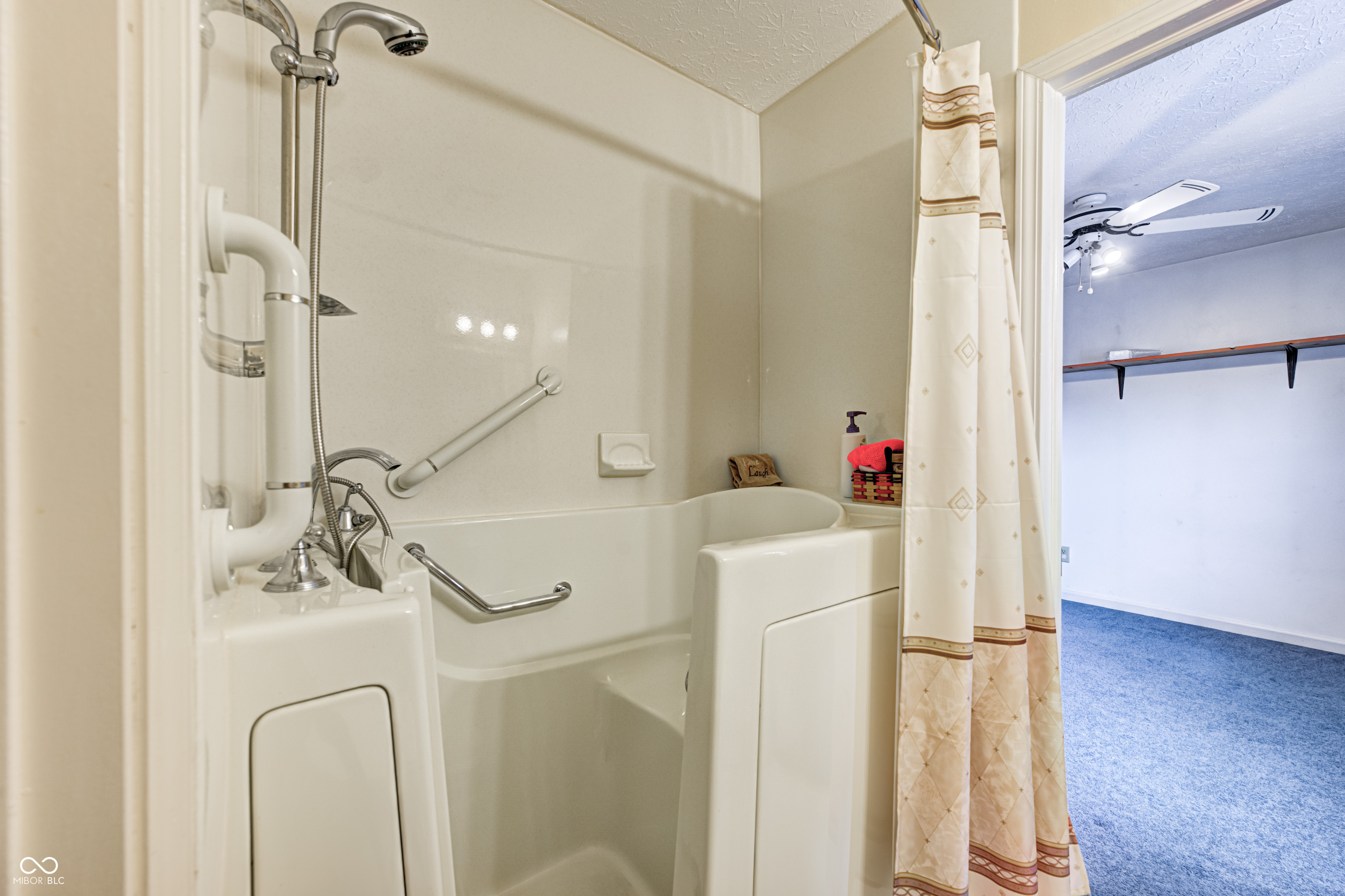 7724 Eagle Valley Pass Indianapolis, IN 46214 - Photo 22 of 37