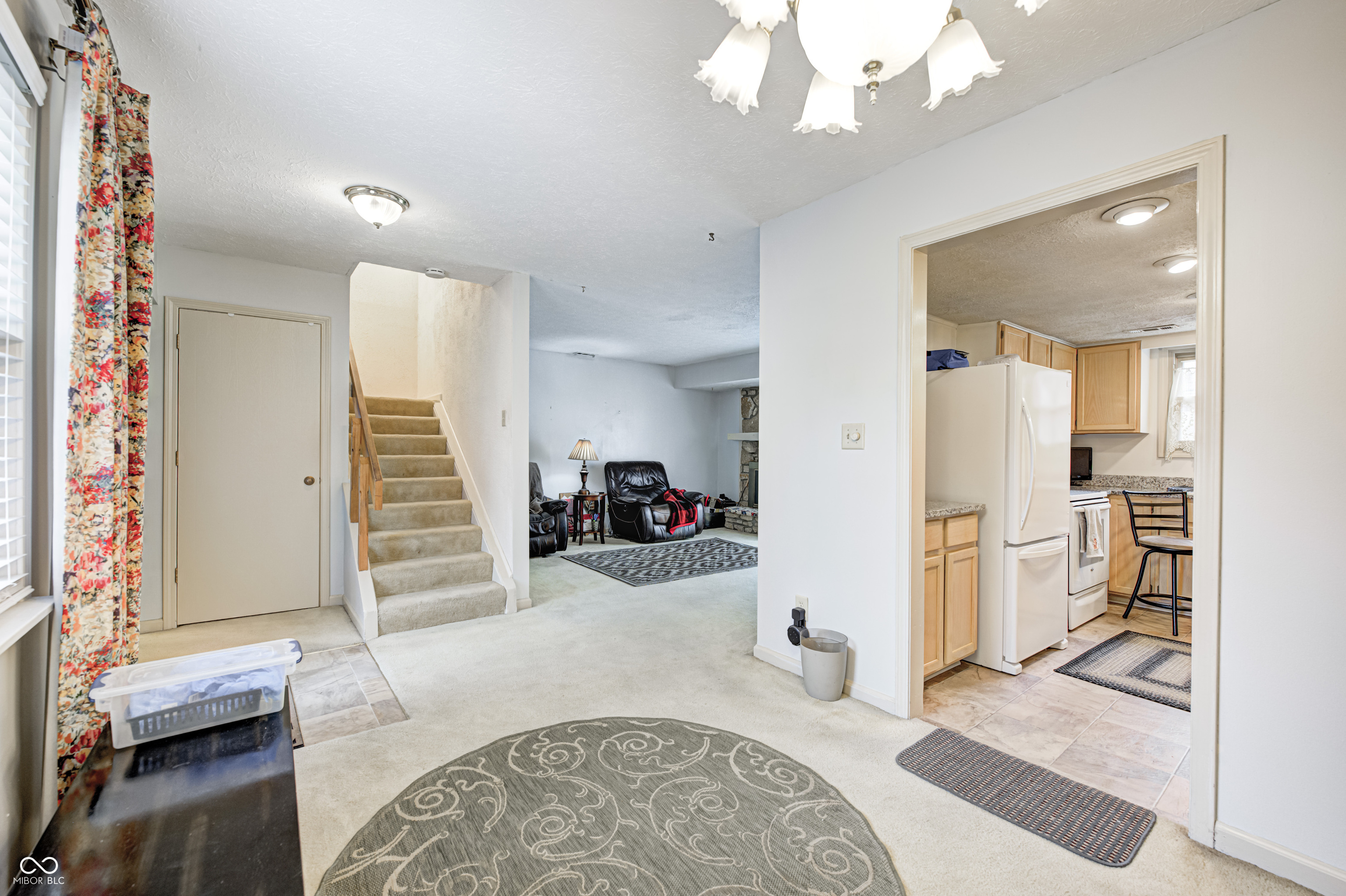 7724 Eagle Valley Pass Indianapolis, IN 46214 - Photo 5 of 37