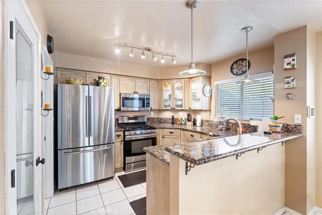 $680,000 | 861 Shade Tree Way, Corona, CA 92878