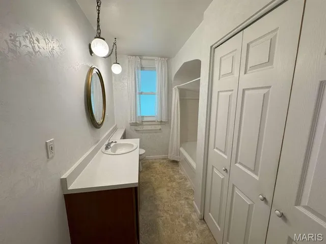 $745,000 | 9310 Old Bonhomme Road, Olivette, MO 63132