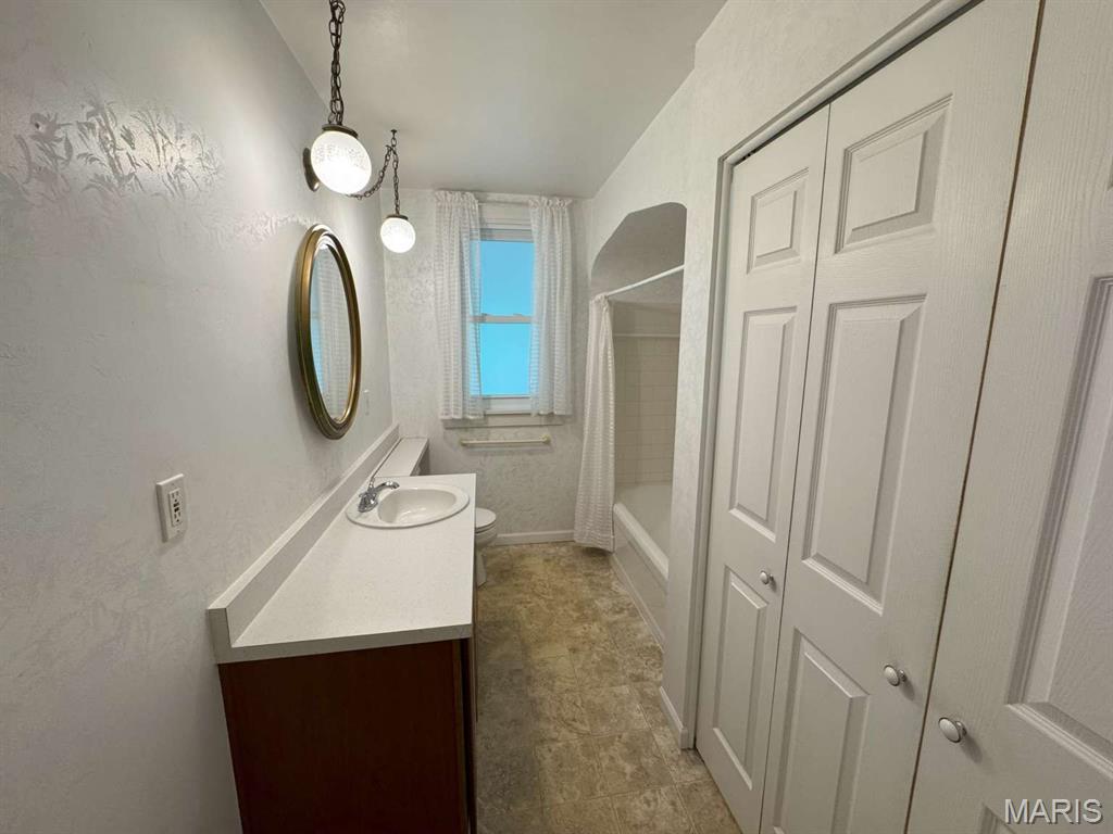 9310 Old Bonhomme Road Olivette, MO 63132 - Photo 17 of 31