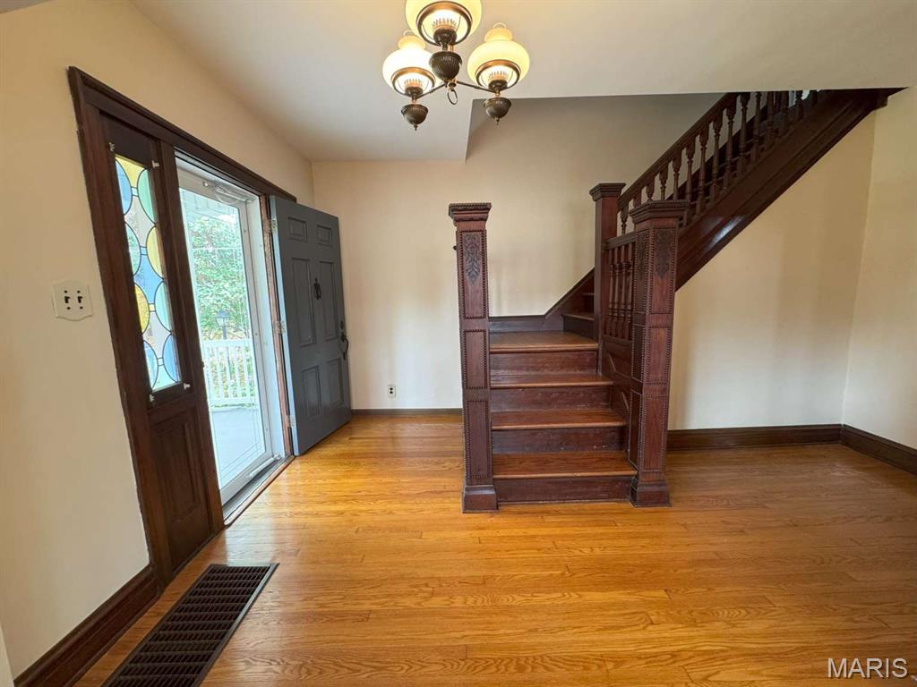 9310 Old Bonhomme Road Olivette, MO 63132 - Photo 3 of 31