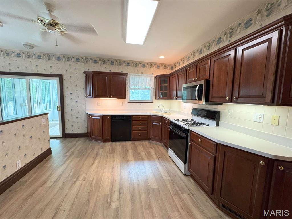 9310 Old Bonhomme Road Olivette, MO 63132 - Photo 9 of 31