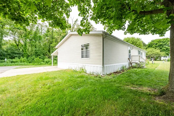 $99,900 | 8836 Stevensville-Baroda Road, Unit 90, Baroda, MI 49101