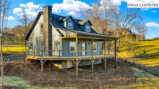 $549,900 | 553 Graybeal Calloway Drive, Jefferson, NC 28640