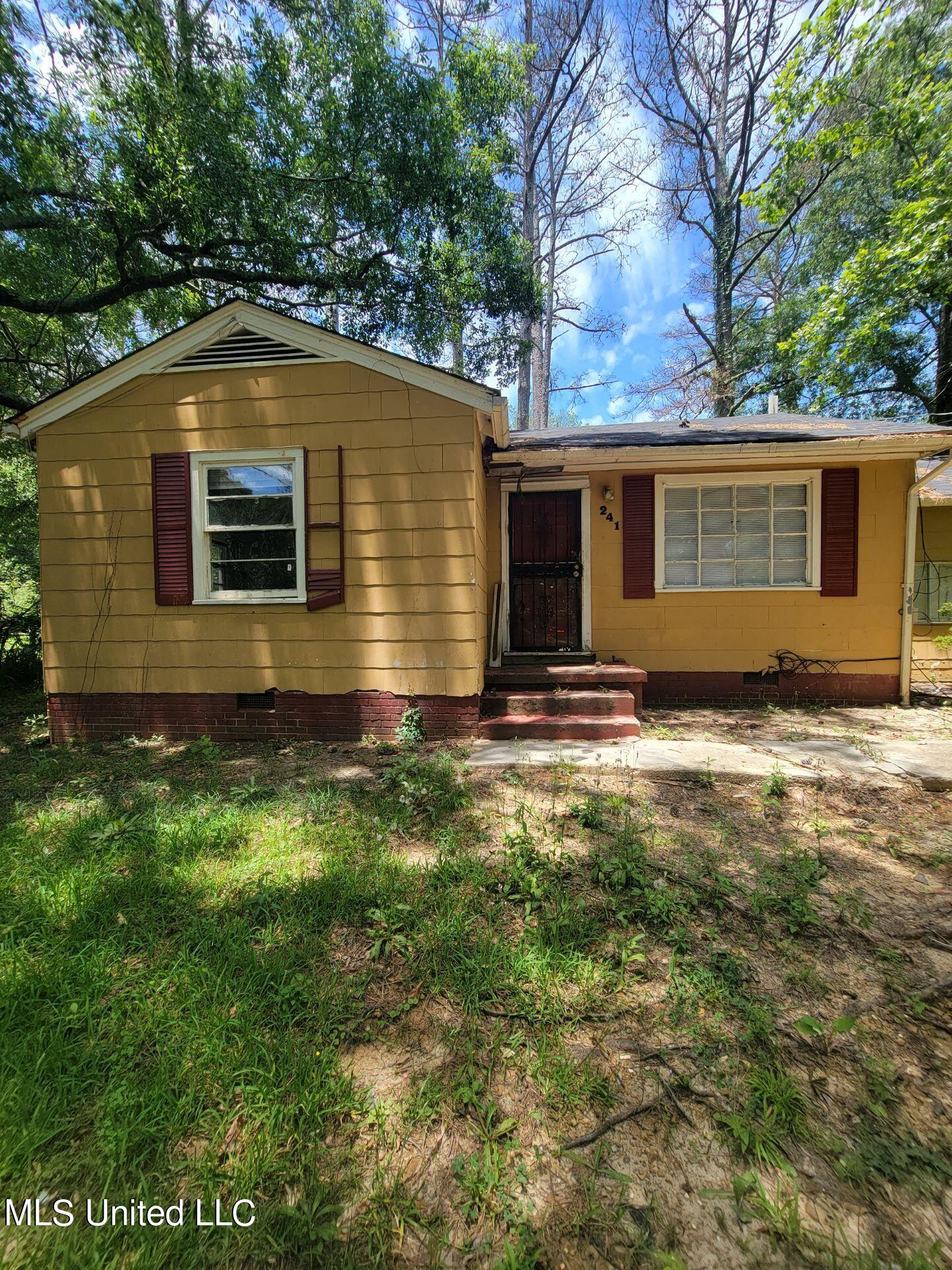 241 Lea Circle Jackson, MS 39204 - Photo 2 of 8 Image20240619155209
