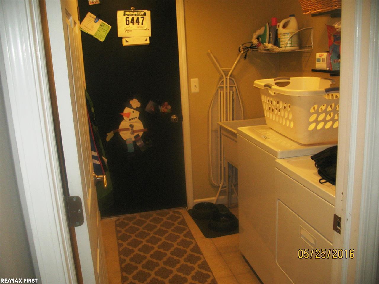 226 Slade Court Rochester Hills, MI 48307 - Photo 23 of 33