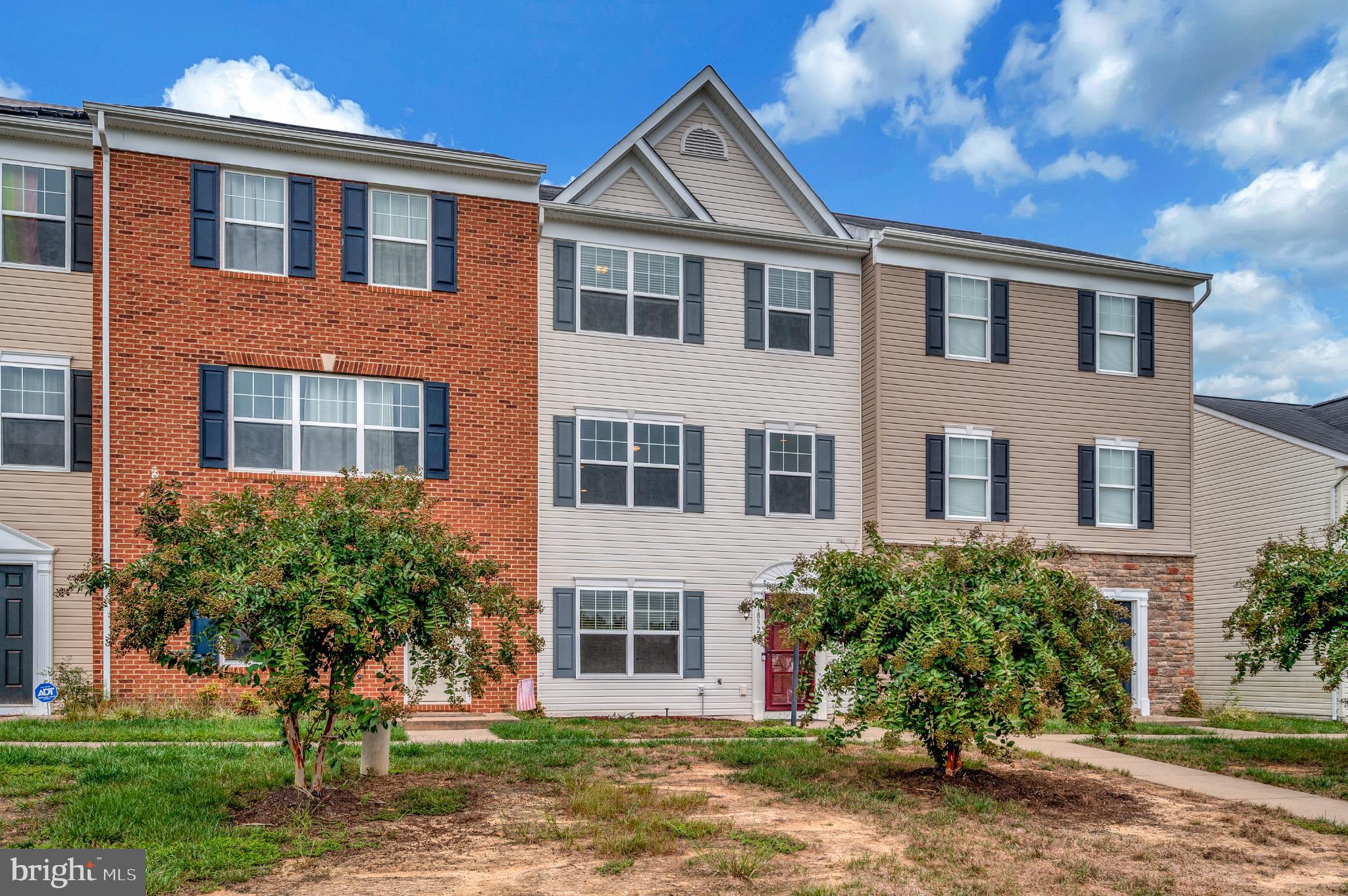 18323 Congressional Circle Ruther Glen, VA 22546 - Photo 36 of 75 Charming Townhome-Front