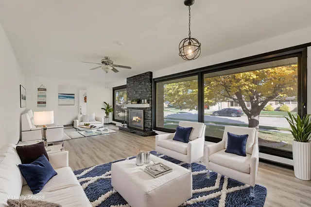 $325,000 | 3422 Stratford Avenue, Racine, WI 53402