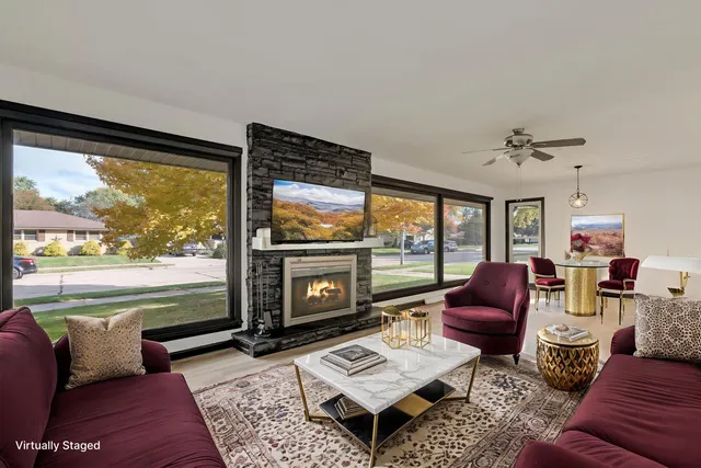 $325,000 | 3422 Stratford Avenue, Racine, WI 53402