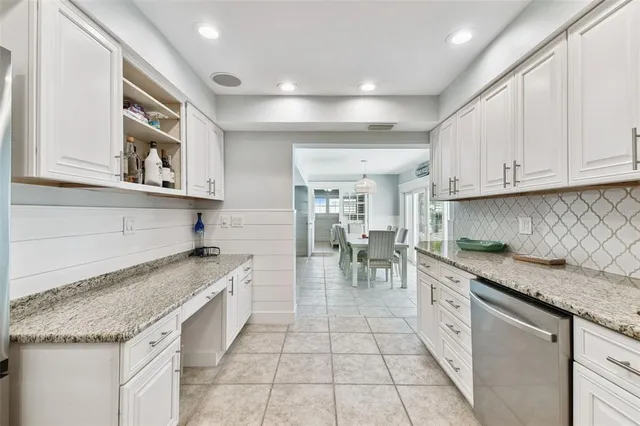 $10,000 | 2822 West Vina Del Mar Boulevard, St. Pete Beach, FL 33706