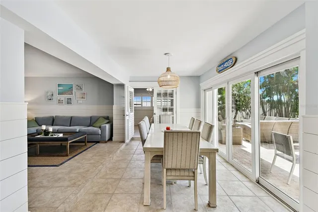 $10,000 | 2822 West Vina Del Mar Boulevard, St. Pete Beach, FL 33706