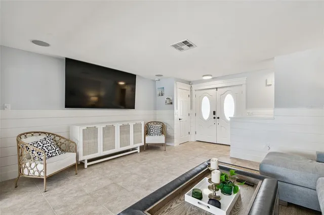 $10,000 | 2822 West Vina Del Mar Boulevard, St. Pete Beach, FL 33706