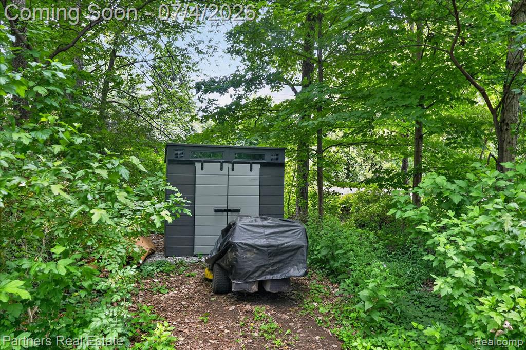 2500 Hubert Road Brighton, MI 48114 - Photo 42 of 53