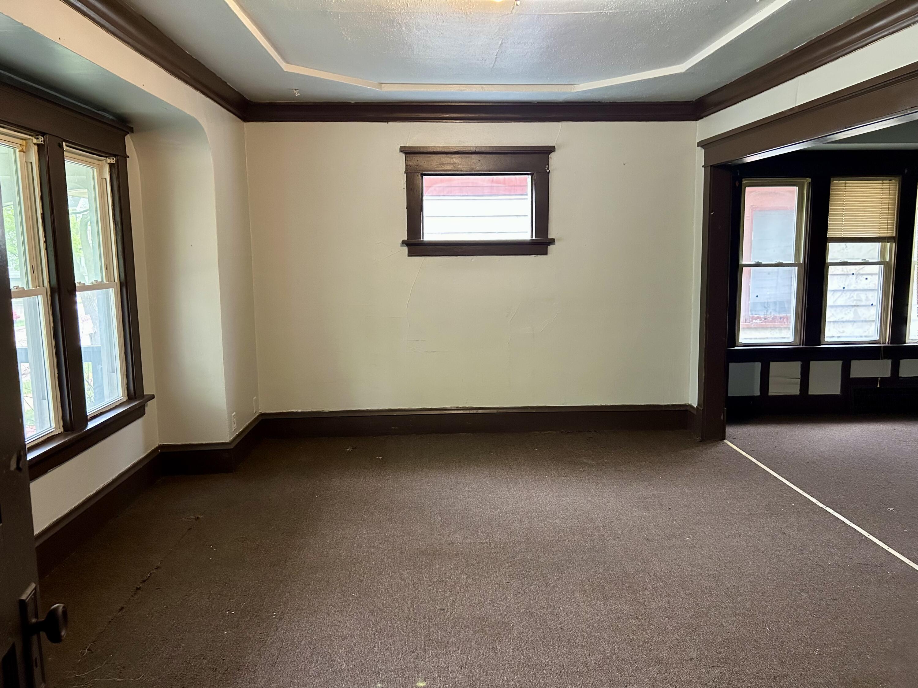3017 North 28th Street Milwaukee, WI 53210 - Photo 5 of 18 Living Room
