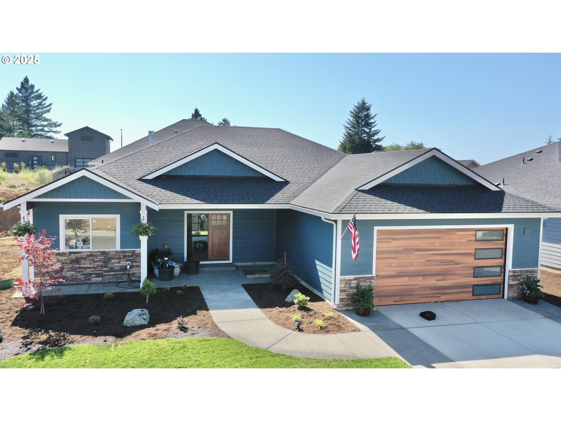1232 Lighthouse Lane Brookings, OR 97415 - Photo 26 of 43 Bedroom, Primary