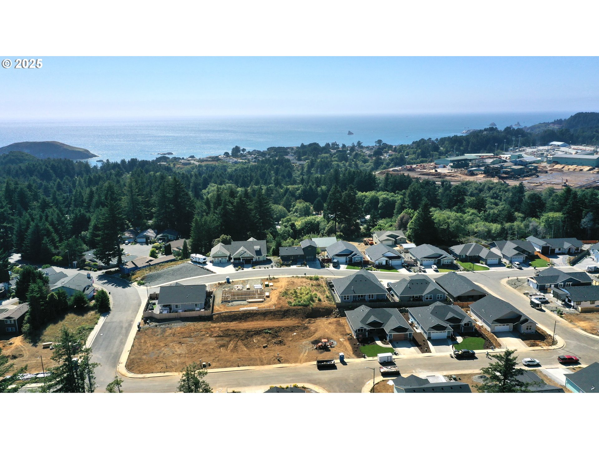 1232 Lighthouse Lane Brookings, OR 97415 - Photo 27 of 43 Bathroom, Attached