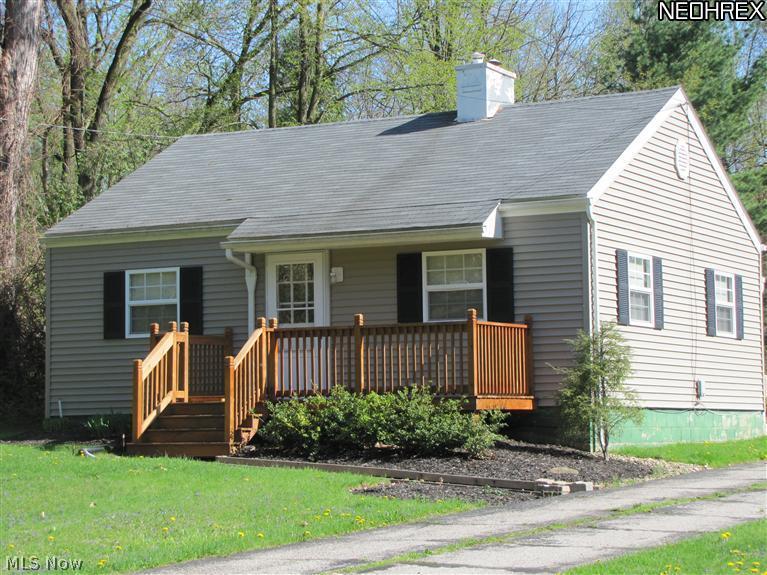 1968 Maple Road Stow, OH 44224 - Photo 2 of 25