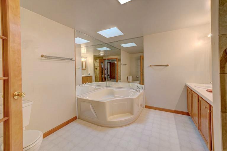 1103 O'Block Road Pittsburgh, PA 15239 - Photo 13 of 25 Gallery Image 13