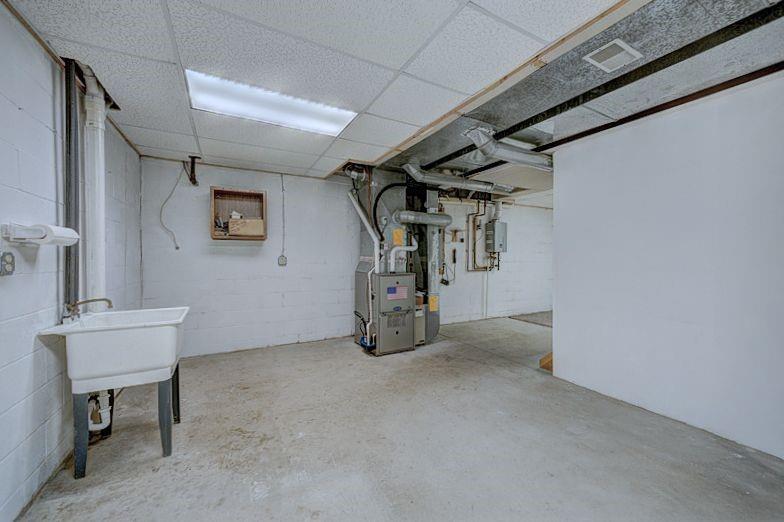 1103 O'Block Road Pittsburgh, PA 15239 - Photo 17 of 25 Gallery Image 17