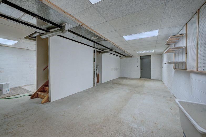 1103 O'Block Road Pittsburgh, PA 15239 - Photo 18 of 25 Gallery Image 18