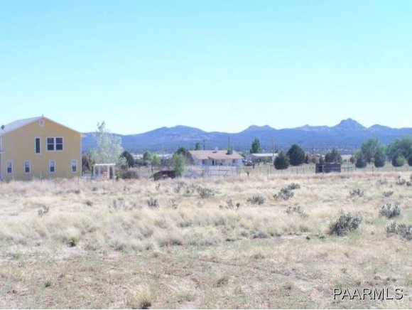 25150 North High Desert Road Paulden, AZ 86334 - Photo 4 of 6 a view of a dry field