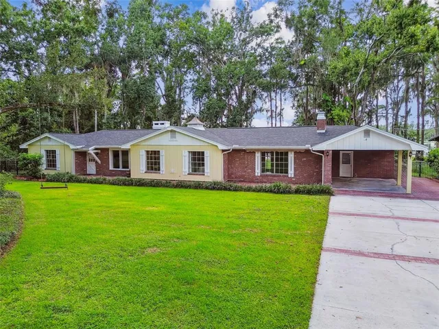 $685,000 | 20006 Lake Holly Drive, Lutz, FL 33558