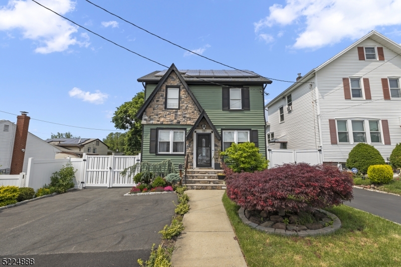 1581 Julian Terrace, Union, NJ 07083 Compass