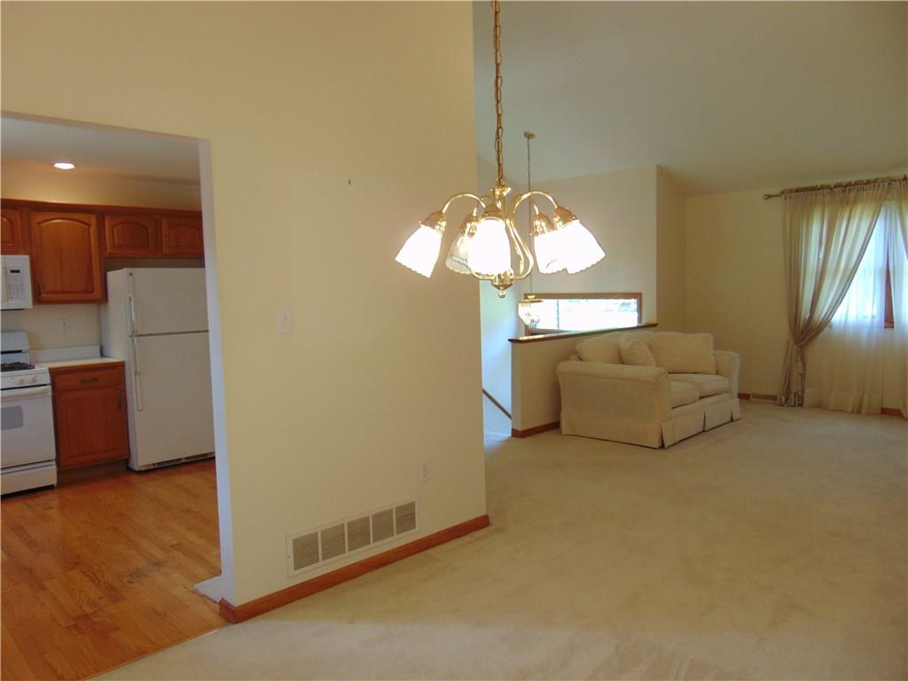 234 Ridge Road Sewickley, PA 15143 - Photo 5 of 25 Gallery Image 5