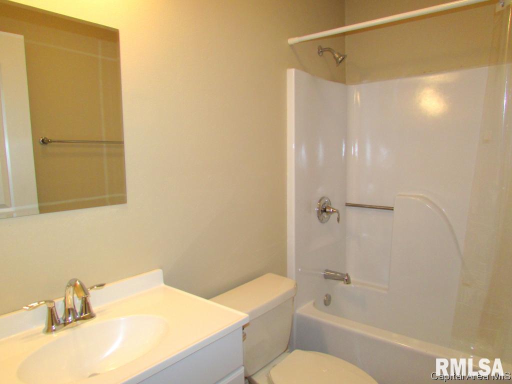 2606 South Spring Street Springfield, IL 62704 - Photo 4 of 8