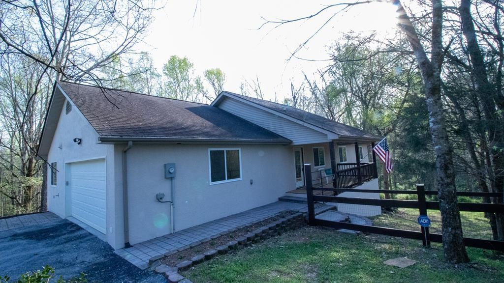 2061 Ranch Road Dandridge, TN 37725 - Photo 1 of 37 Gallery Image 1