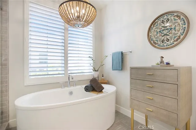 $2,399,000 | 120 Lomita, Irvine, CA 92618