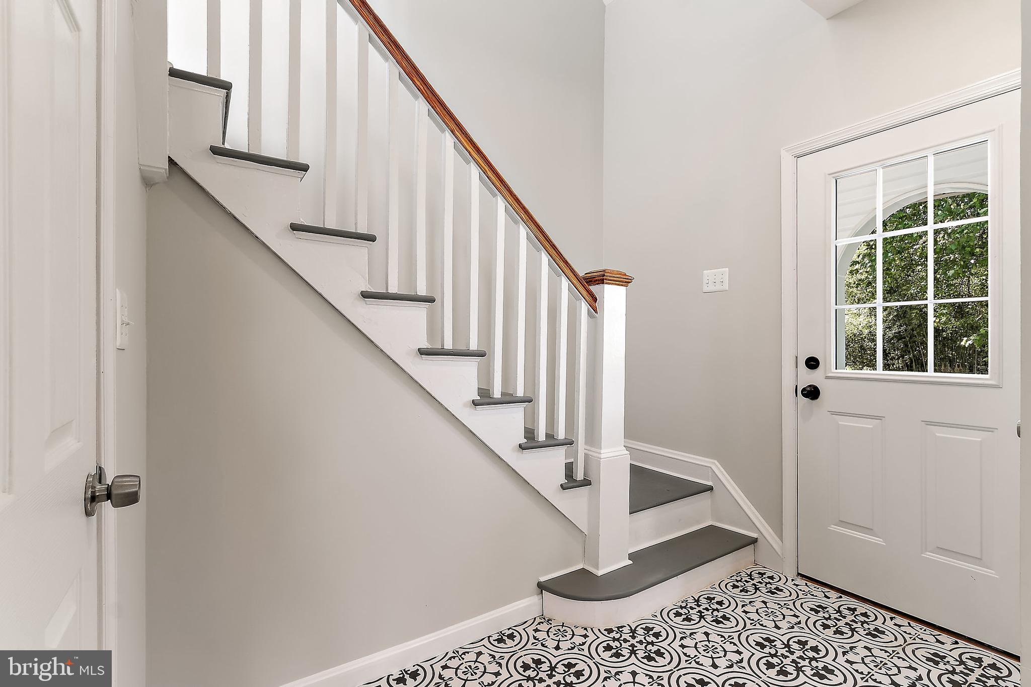 522 Dunkirk Road Baltimore, MD 21212 - Photo 3 of 25