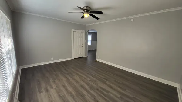 $999 | 402 North Bradley Avenue, Indianapolis, IN 46201