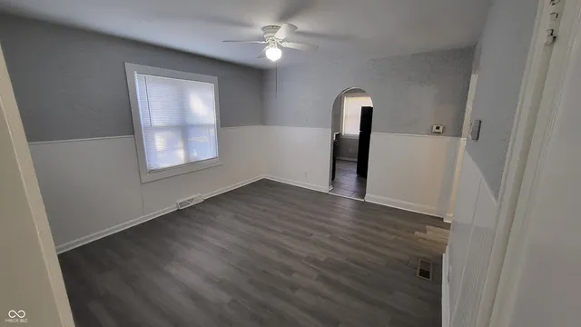 $999 | 402 North Bradley Avenue, Indianapolis, IN 46201