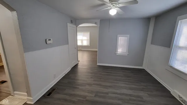 $1,100 | 402 North Bradley Avenue, Indianapolis, IN 46201