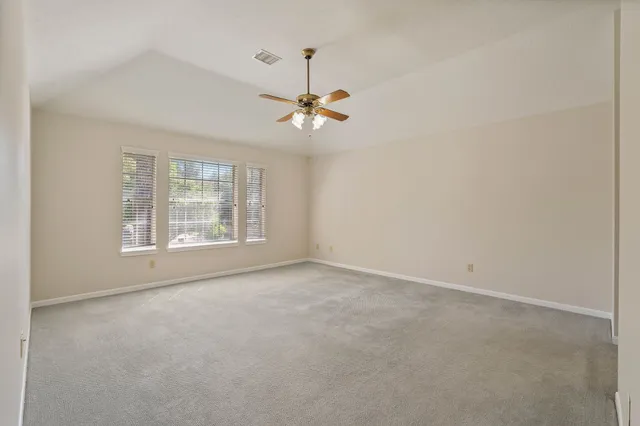 a view of empty room with window
